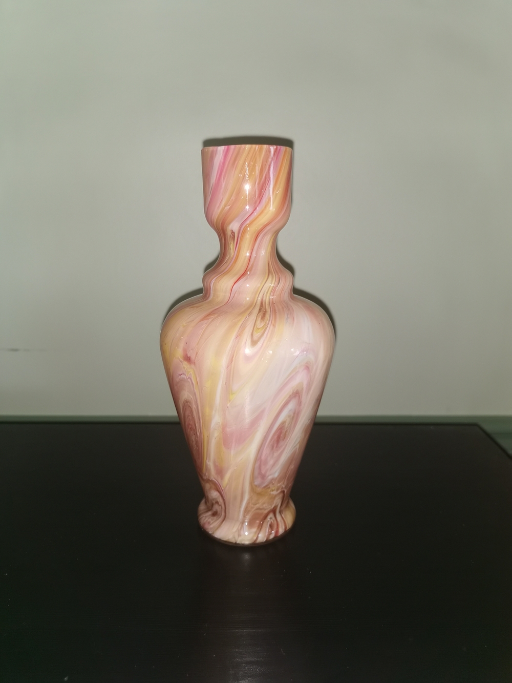 Art Glass Vase Pink Amber White Swirl Hourglass Neck 9.75" - Picture 3 of 11